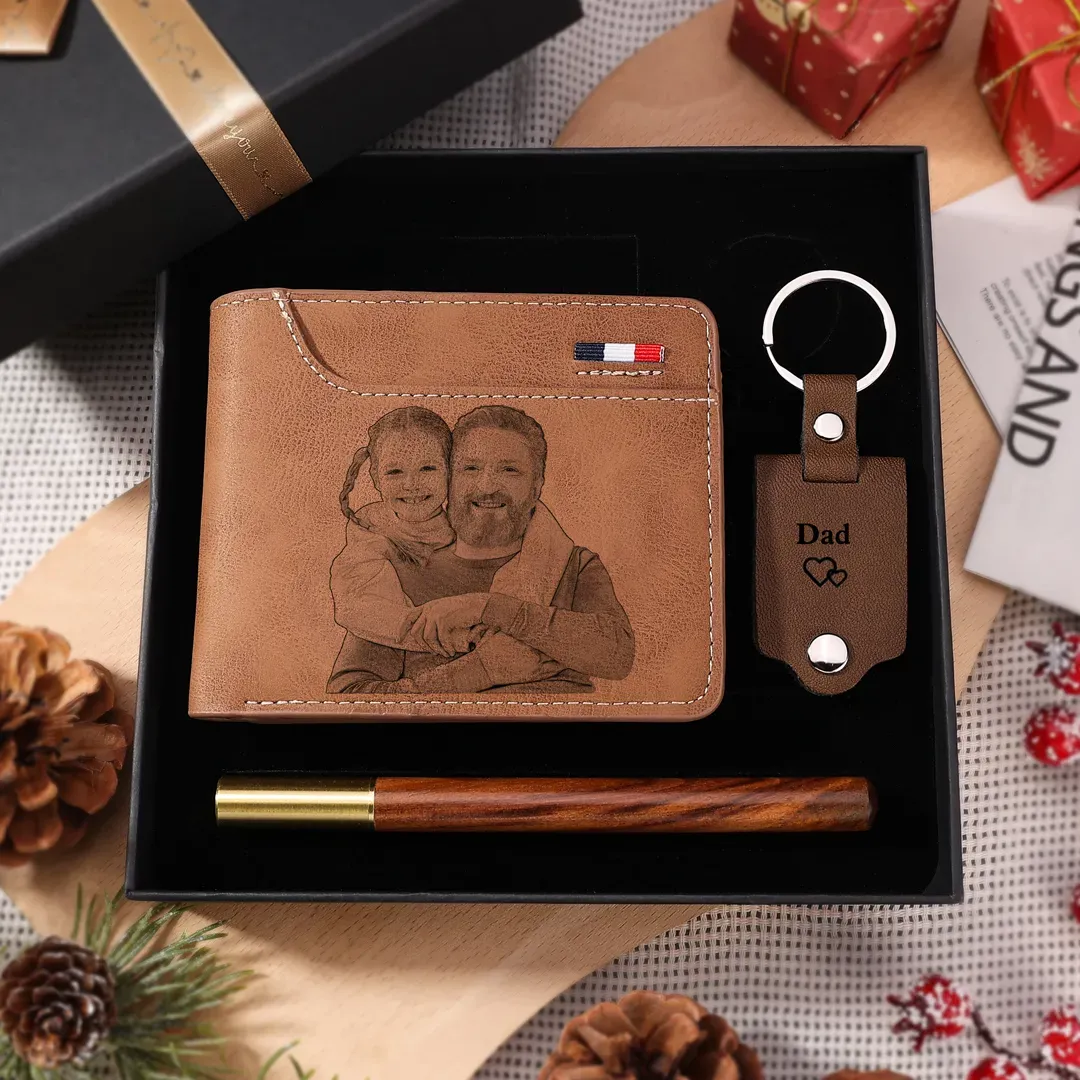Ejemplo de cartera, llavero y pluma personalizados para papá