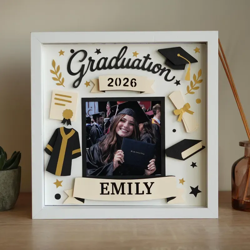 Marco personalizado de graduación con fotografía y nombre